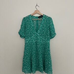 Realisation Par Ozzie Dress, L